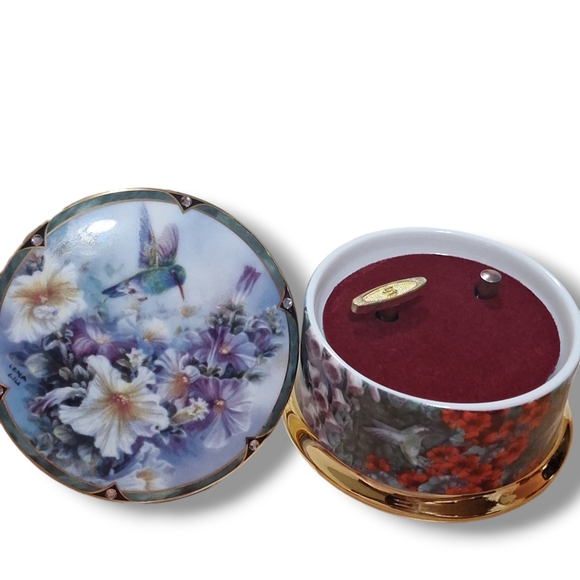 Ardleigh-Elliott "The Broad-Billed Hummingbird" Music Box Mozart Art By Lena Liu - Picture 1 of 7